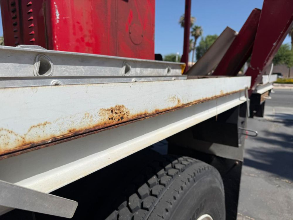 2010 Kenworth T-300 Lift-All LAN/HD-75-2F Bucket Truck