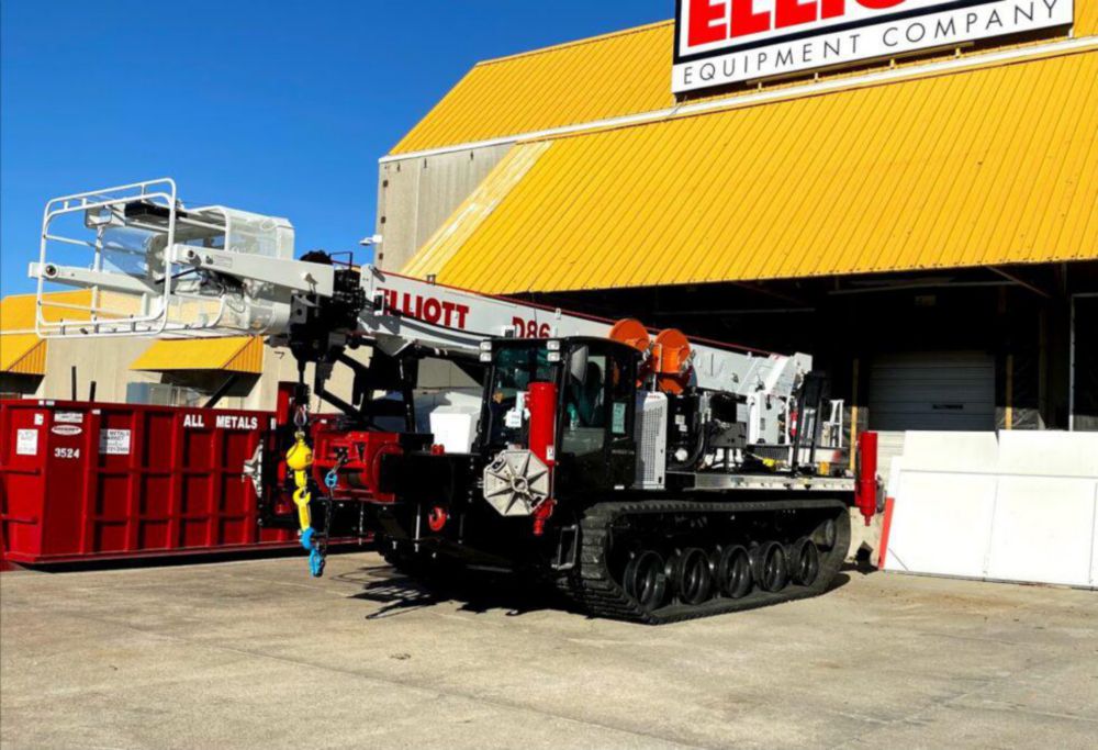 86 ft Track Digger Derrick