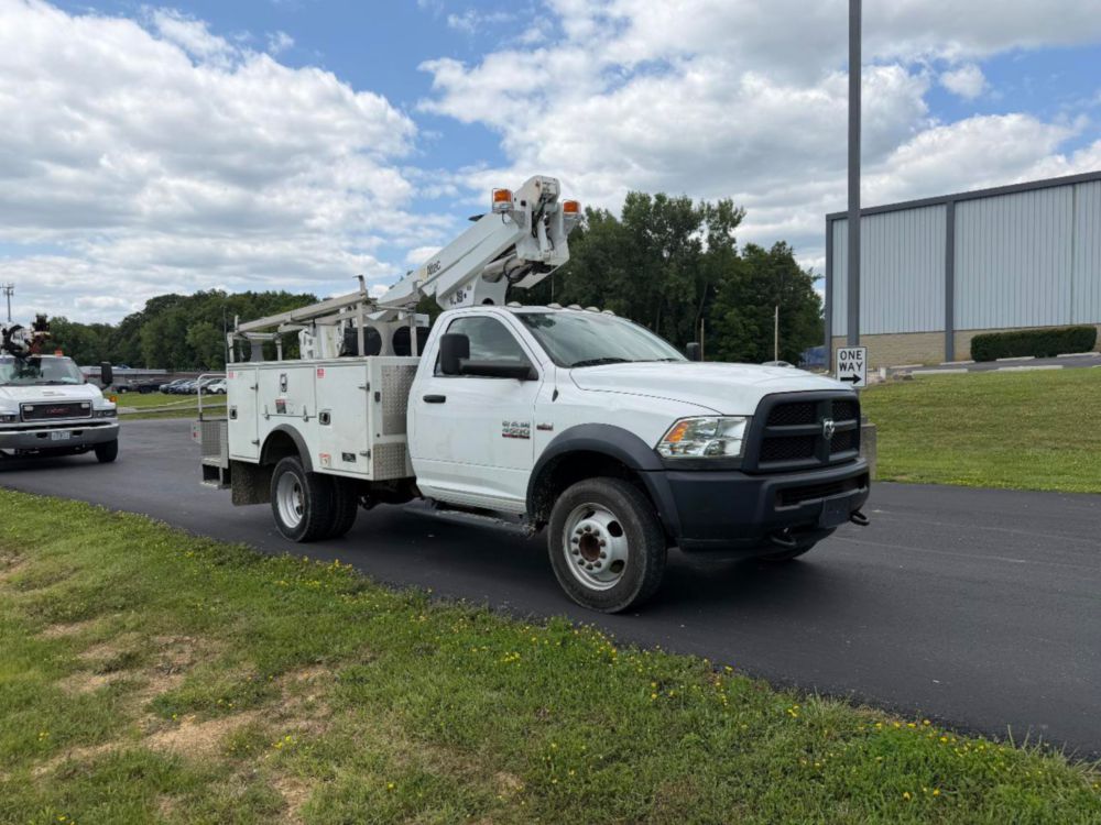2018 Dodge Ram 4500 Altec AT-200A Altec Bucket Truck