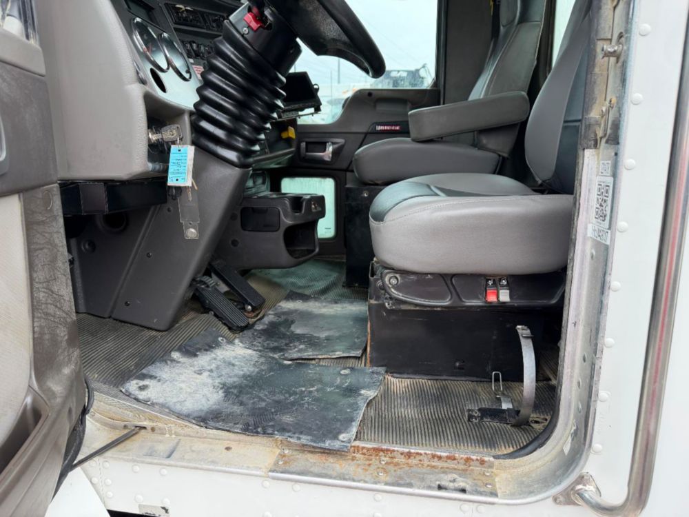 2020 Kenworth T370 4x2 Lube Truck