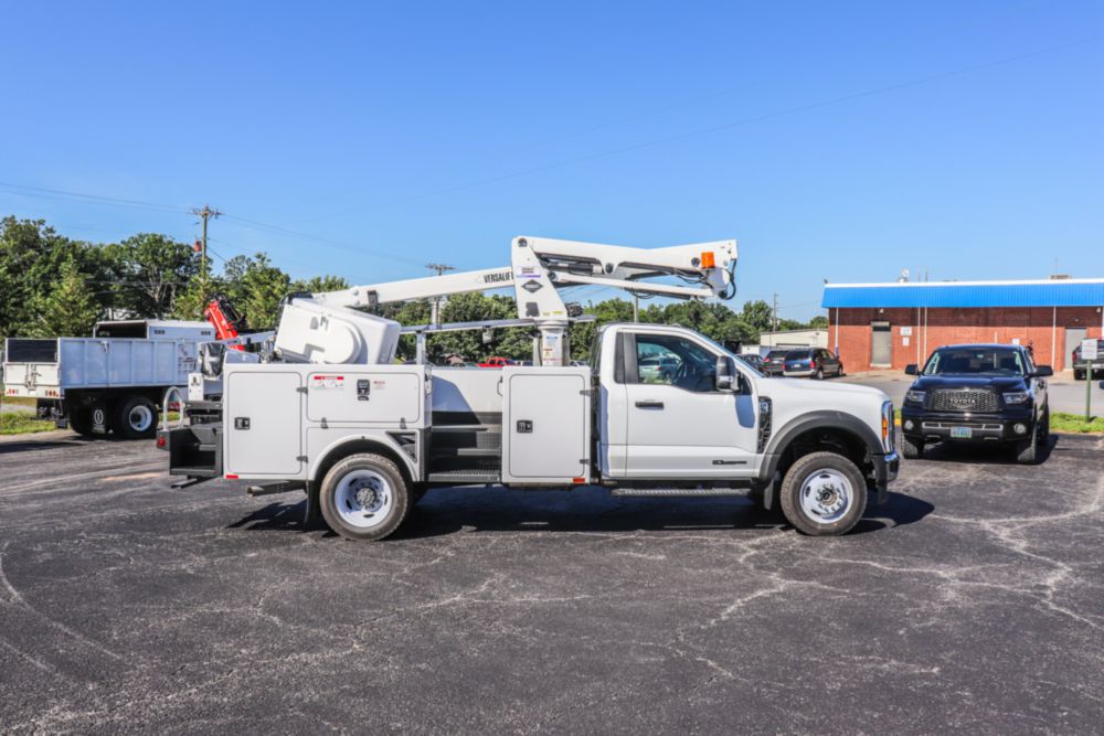 2024 Ford F-550 4x4 Versalift SST-36-NE Bucket Truck