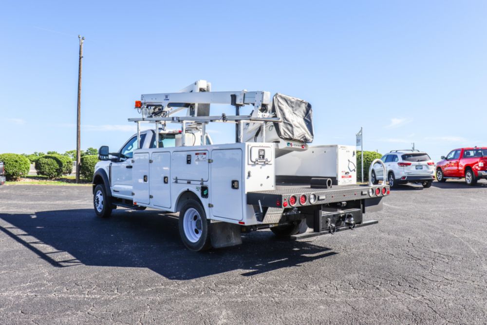 2024 Ford F-550 4x4 Versalift SST-36-NE Bucket Truck