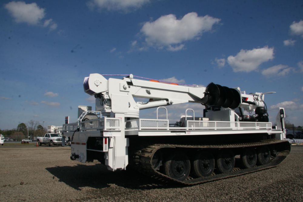 80.3 ft Track Digger Derrick