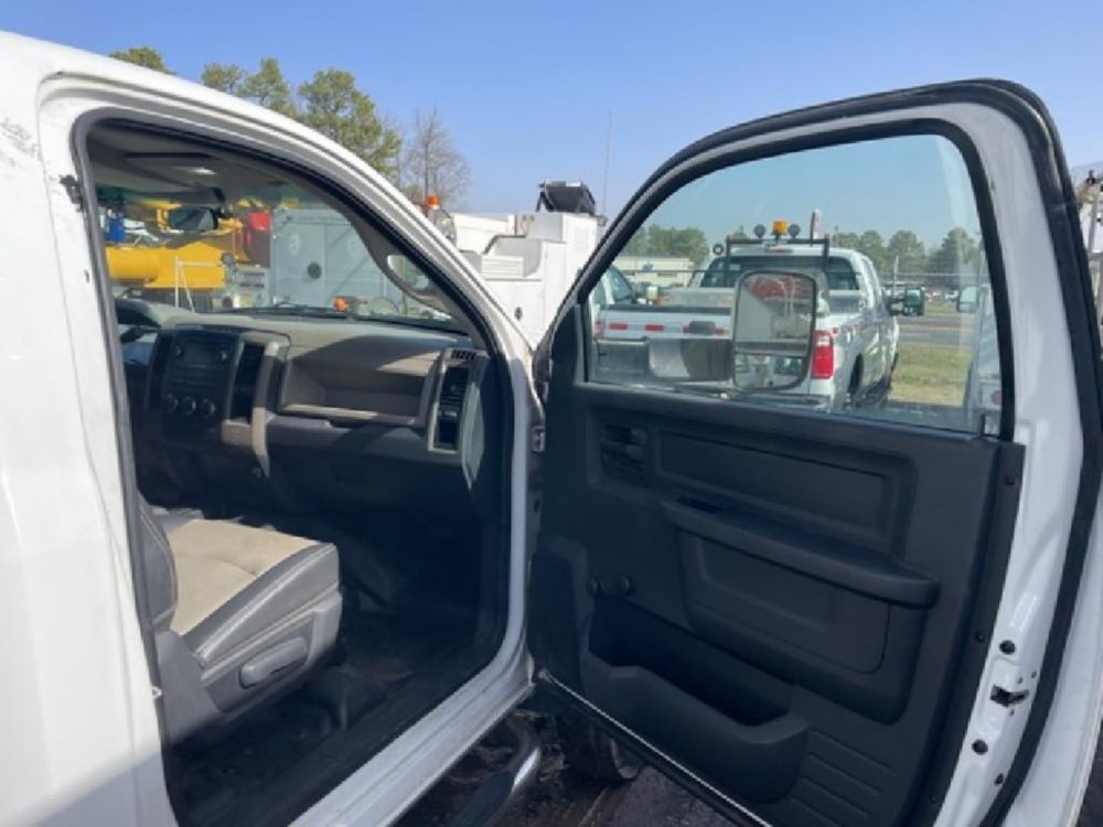 2012 DODGE 5500 IMT Service truck