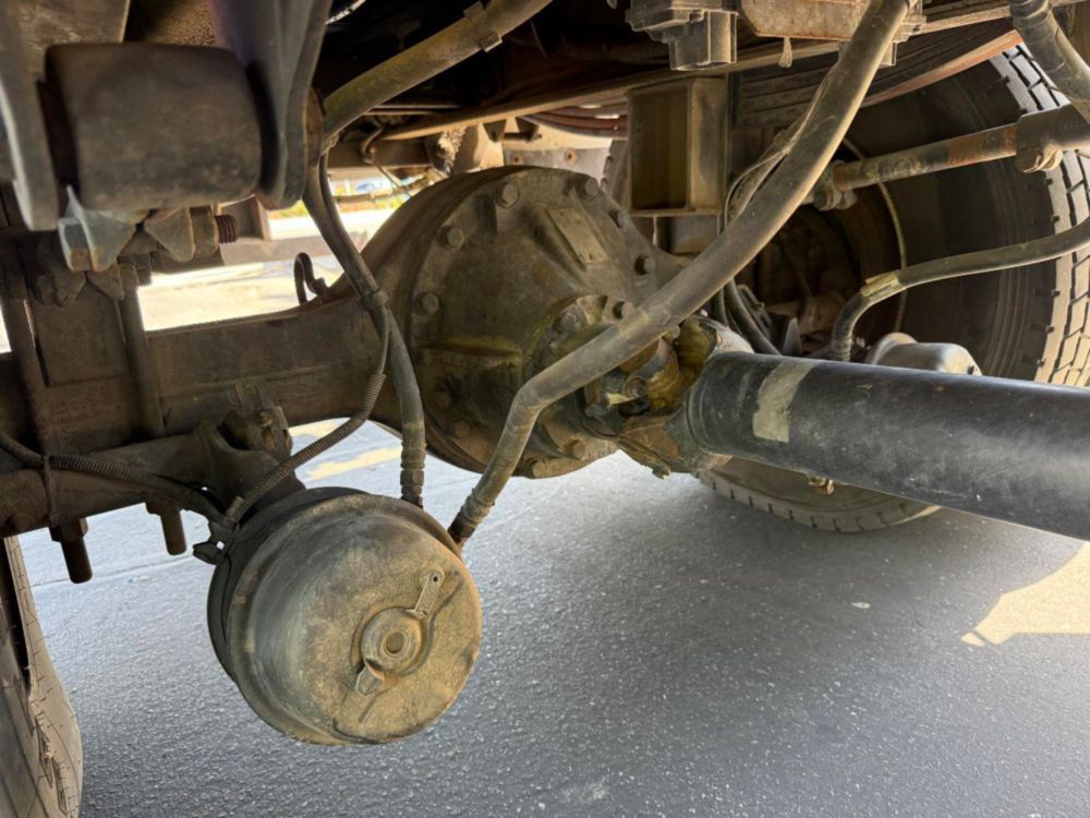 2010 Kenworth T-300 Lift-All LAN/HD-75-2F Bucket Truck