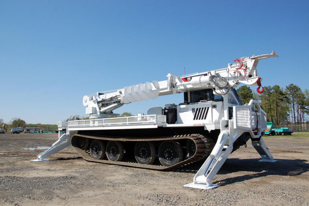 60 ft Track Digger Derrick