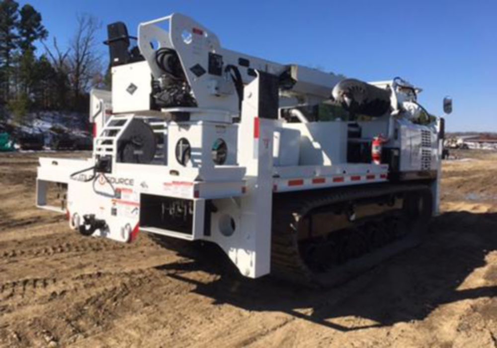 51.1 ft Track Digger Derrick