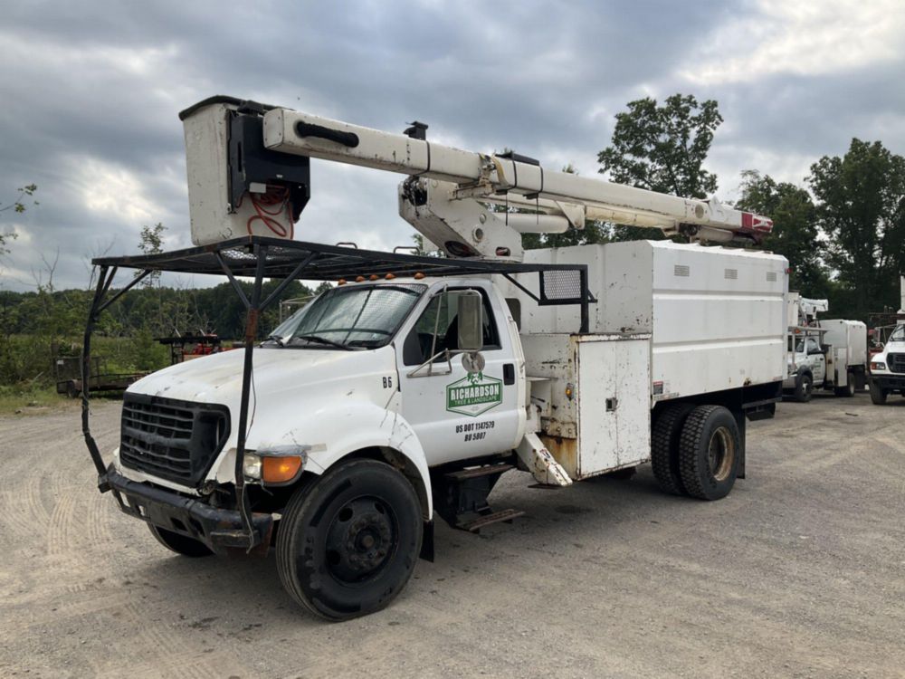 2002 Ford F-750 Terex Hi Ranger XT5 55' Forestry Bucket Truck