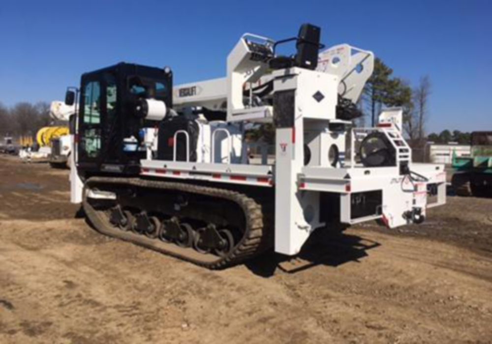 51.1 ft Track Digger Derrick