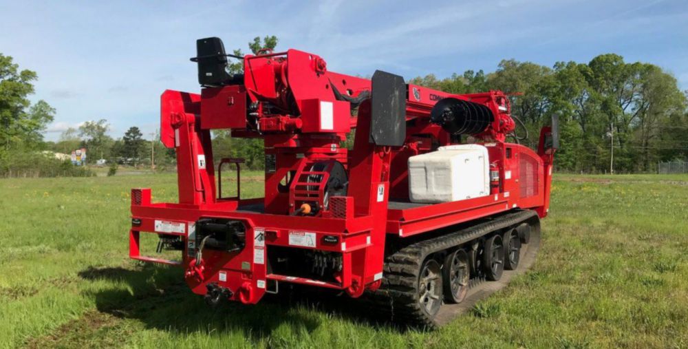47.4 ft Track Digger Derrick