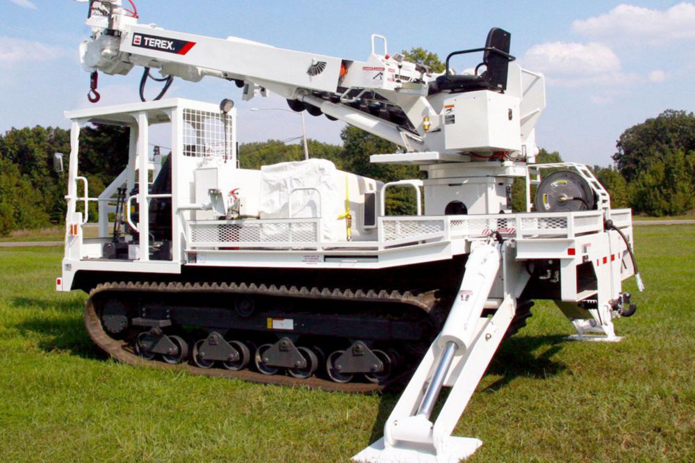 42.5 ft Track Digger Derrick