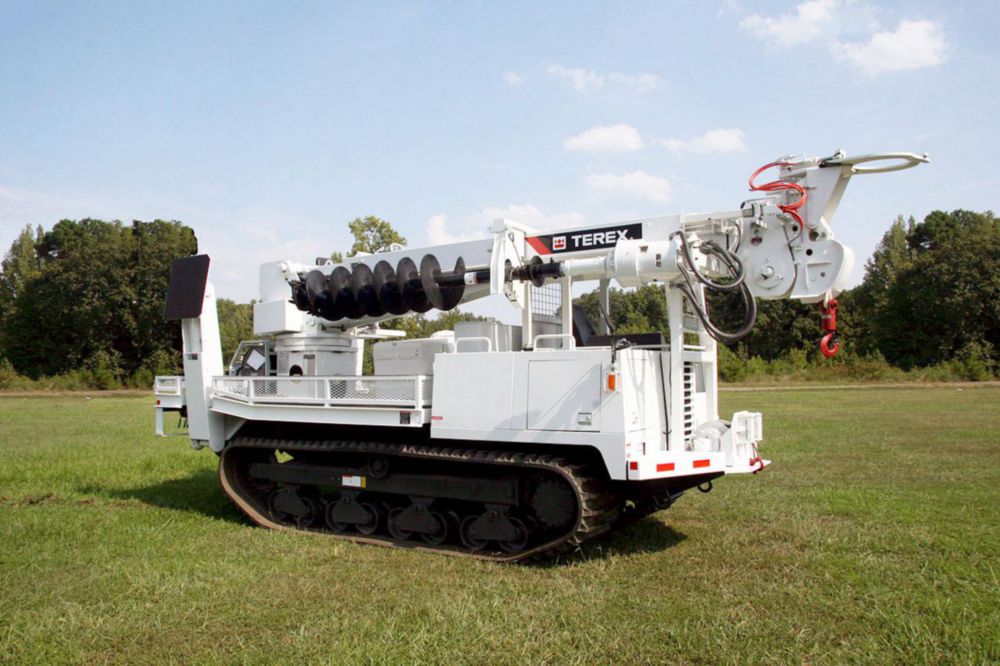 42.5 ft Track Digger Derrick
