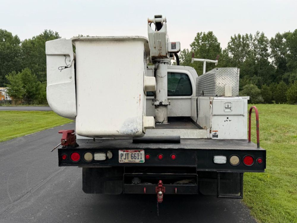 2007 GMC 5500 Altec 37-G Altec Bucket Truck