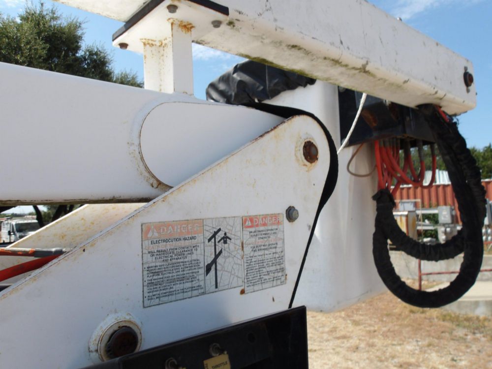 2008 Sterling 4500 UTEM Skyjacker Bucket Truck