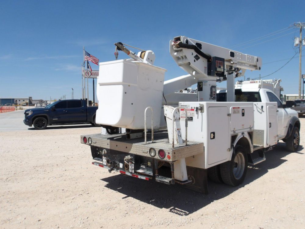 2019 RAM 5500 4x4 Versalift VST-47-MHI Bucket Truck