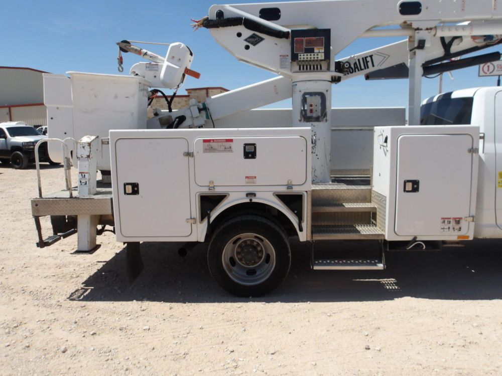 2019 RAM 5500 4x4 Versalift VST-47-MHI Bucket Truck