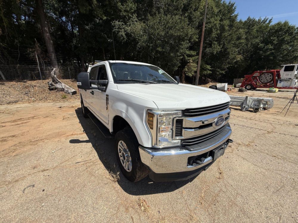 2019 Ford F-250 Crew Cab 4x4 Pickup Truck