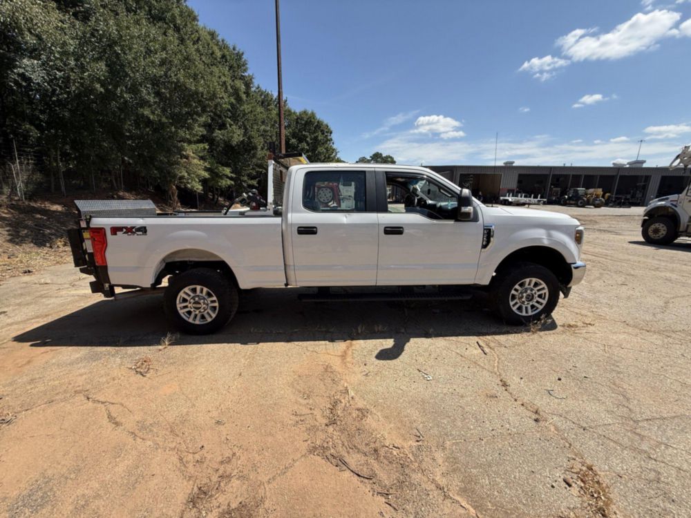2019 Ford F-250 Crew Cab 4x4 Pickup Truck
