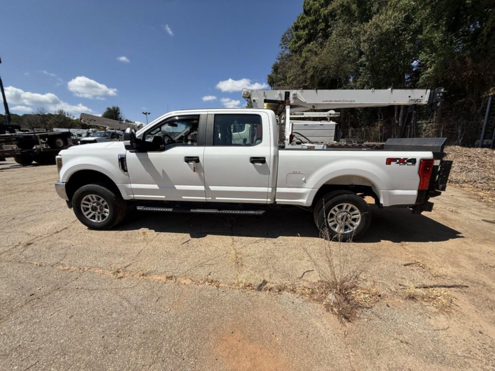 2019 Ford F-250 Crew Cab 4x4 Pickup Truck