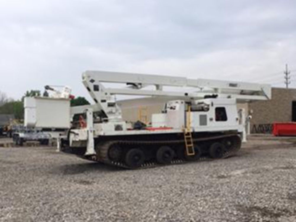 99.75 ft Insulated Material Handling Track Bucket