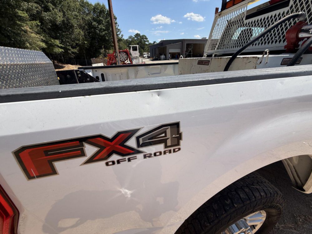 2019 Ford F-250 Crew Cab 4x4 Pickup Truck