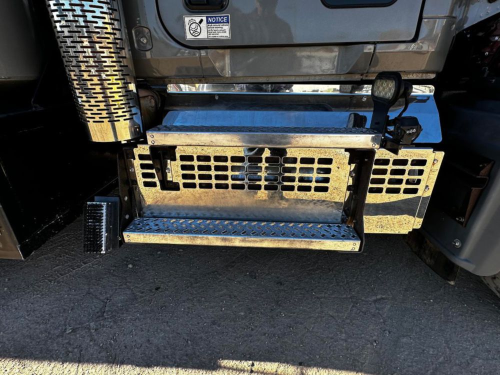2021 Mack Granite Vermeer VXT600-11 Tri-Axle Vacuum Excavator Truck