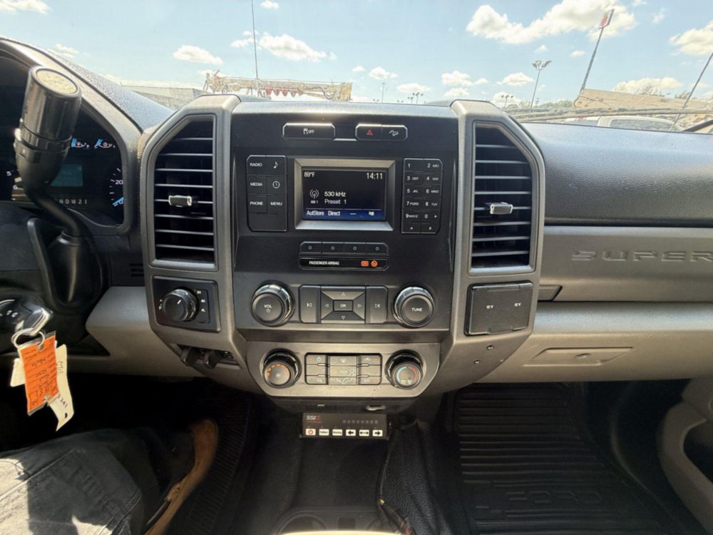 2019 Ford F-250 Crew Cab 4x4 Pickup Truck