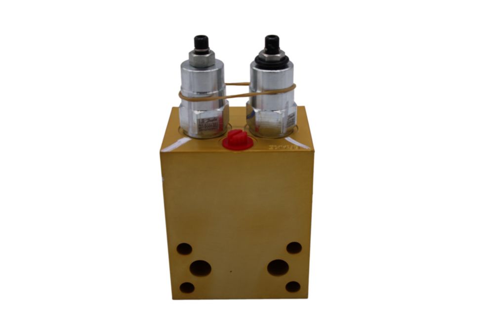 BLOCK, C.B. W/VALVE