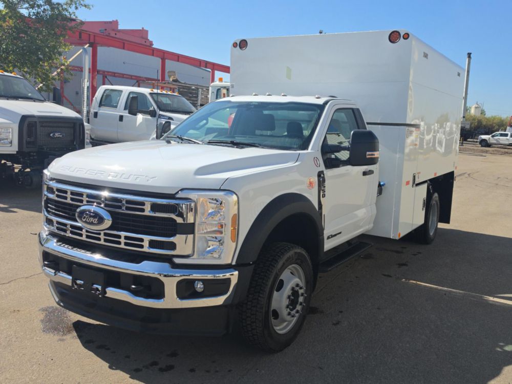 2026 Ford F550 4x4 Chipper Truck