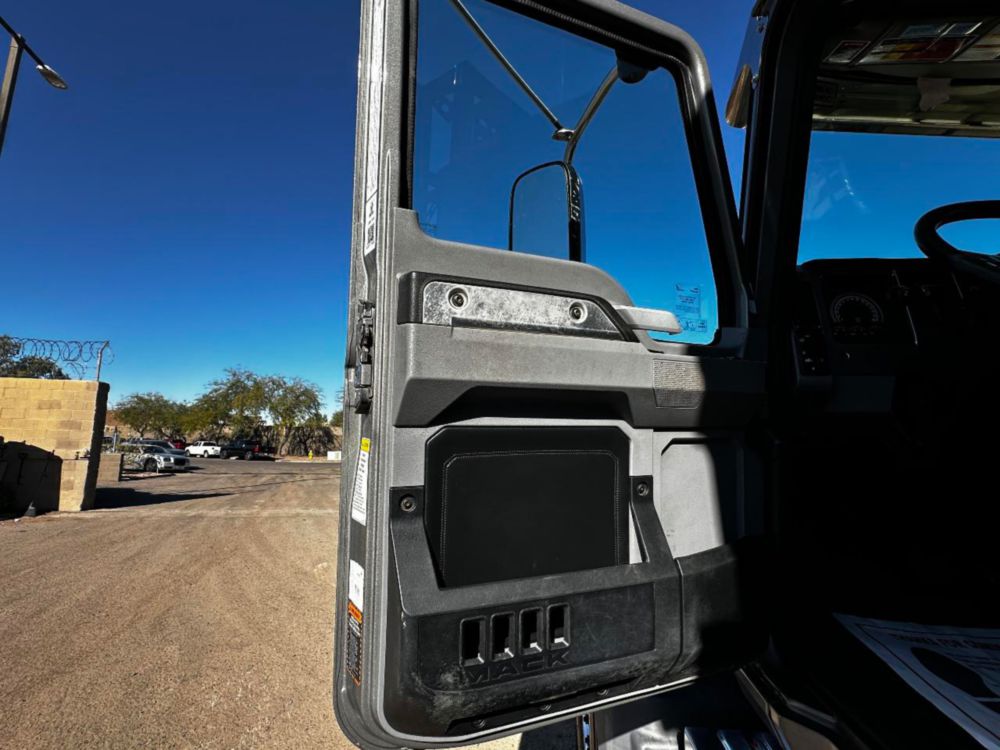 2021 Mack Granite Vermeer VXT600-11 Tri-Axle Vacuum Excavator Truck