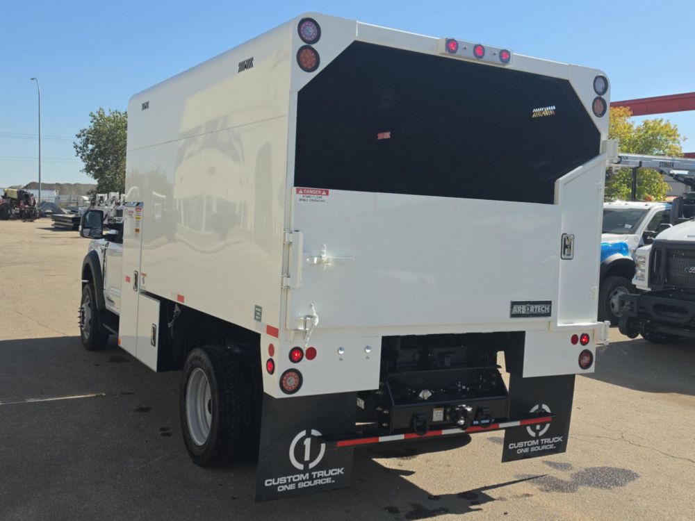 2026 Ford F550 4x4 Chipper Truck