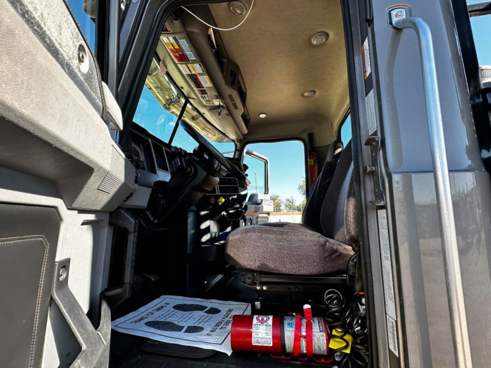 2021 Mack Granite Vermeer VXT600-11 Tri-Axle Vacuum Excavator Truck