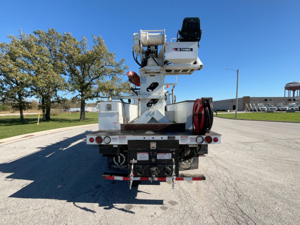 2019 Freightliner M2106 4x4 Terex C4047 Digger Derrick