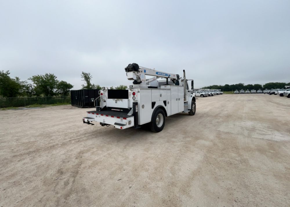 2018 Freightliner M2106 4x2 Load King Voyager II Service Truck With Crane