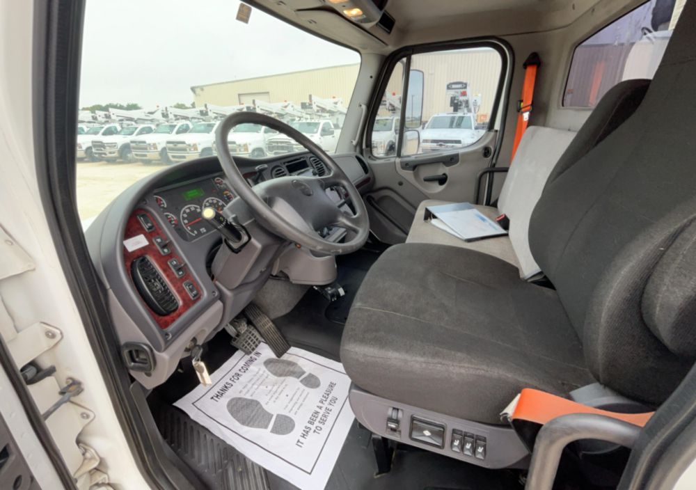 2018 Freightliner M2106 4x2 Load King Voyager II Service Truck With Crane