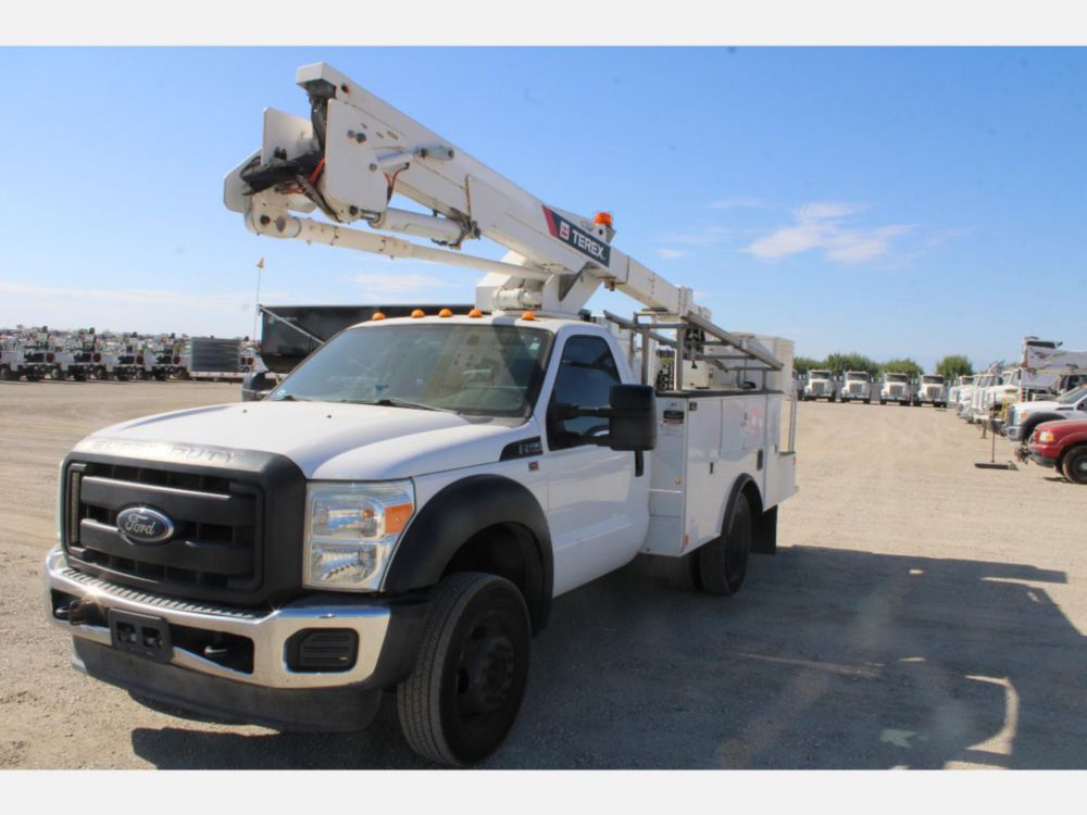 2016 Ford F-550 4x2 Terex LT-40 Bucket Truck
