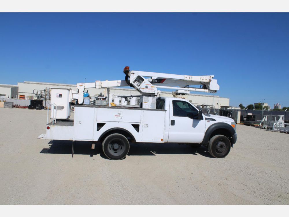 2016 Ford F-550 4x2 Terex LT-40 Bucket Truck