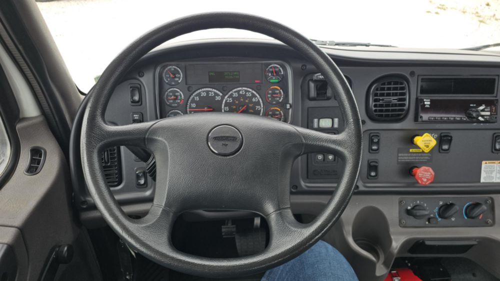 2020 Freightliner M2106 4x4 C&C