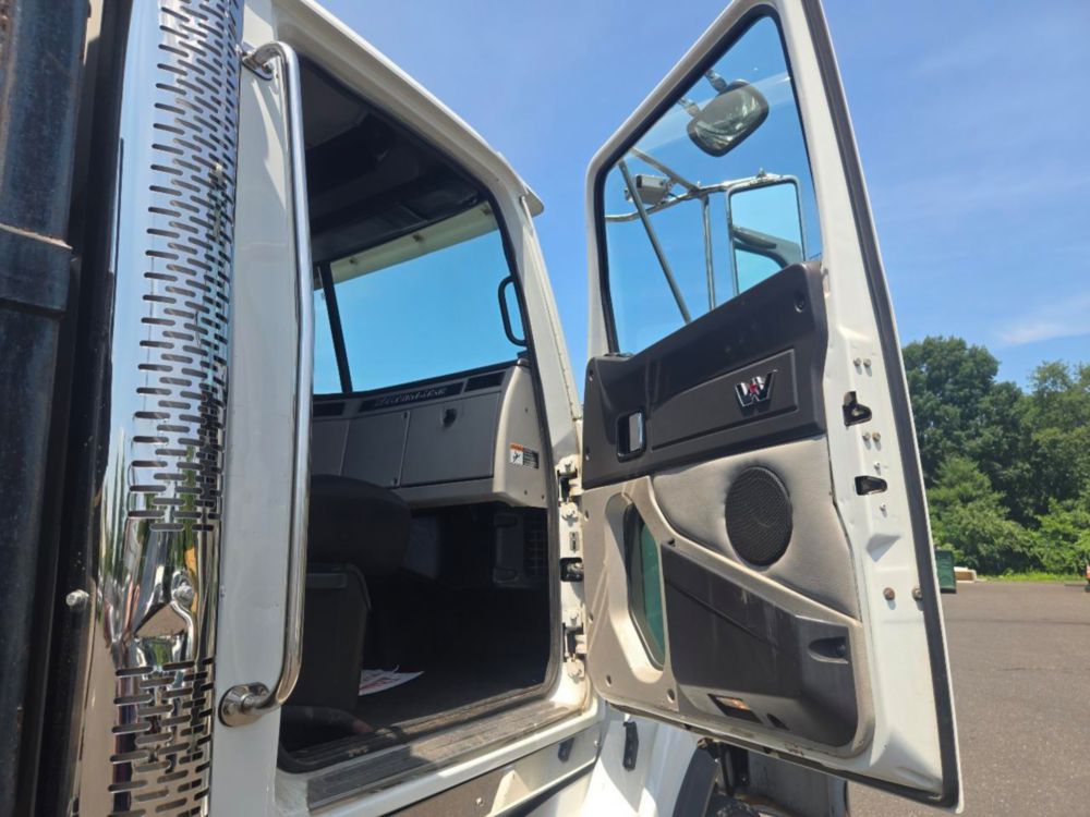 2016 Western Star 4700 6x4 Rotobec Elite MT-26 Grapple Truck