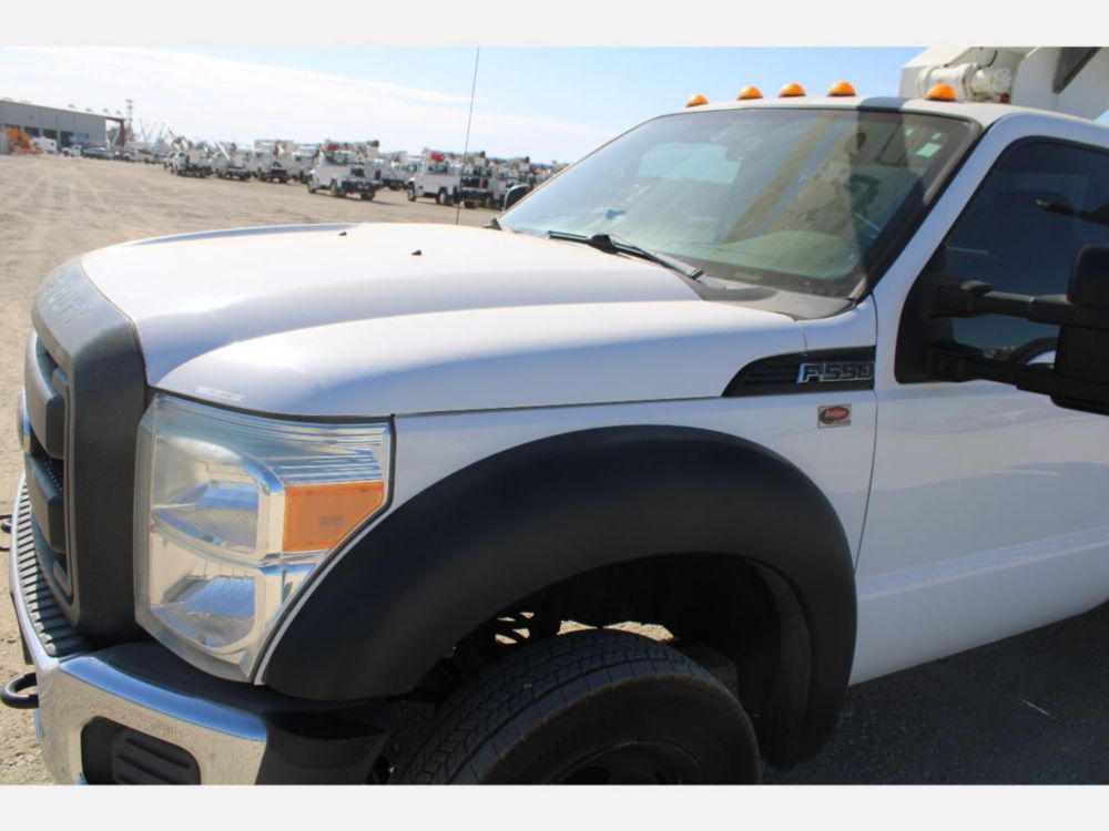 2016 Ford F-550 4x2 Terex LT-40 Bucket Truck