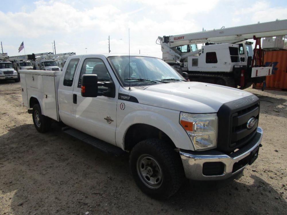 2015 FORD F250 service truck