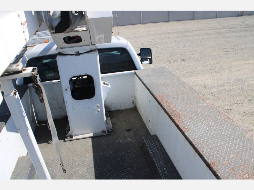 2016 Ford F-550 4x2 Terex LT-40 Bucket Truck