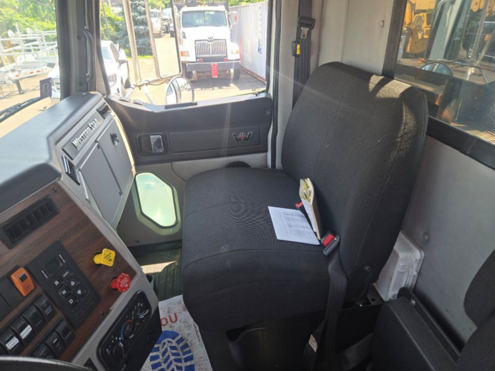 2016 Western Star 4700 6x4 Rotobec Elite MT-26 Grapple Truck