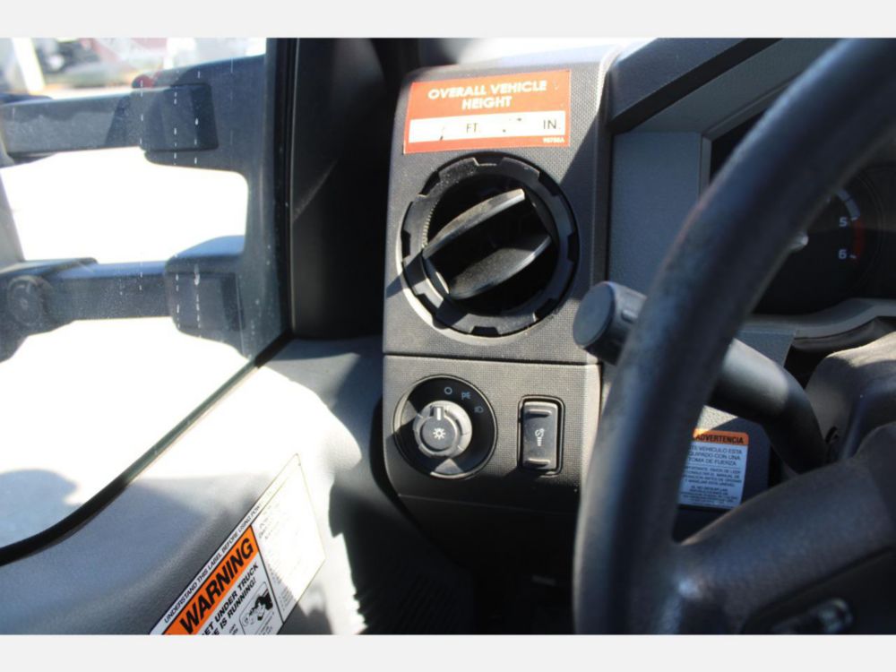 2016 Ford F-550 4x2 Terex LT-40 Bucket Truck