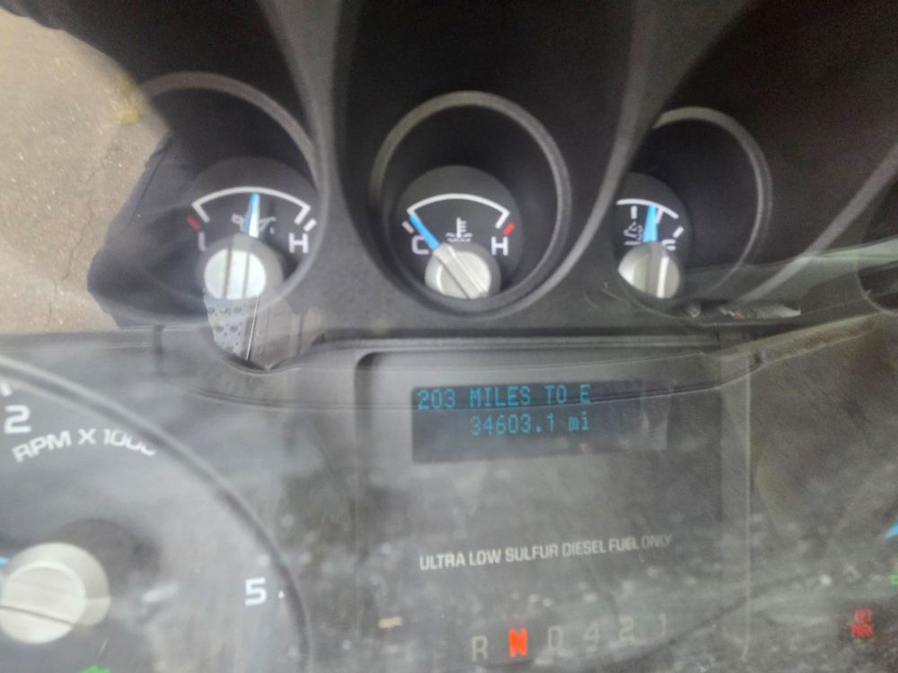 2015 Ford F-750 4x2 Elliott L-60R "Rail Gear Equipped" Aerial Truck