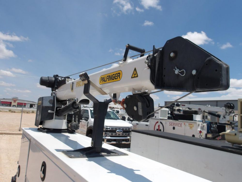 2022 Dodge Ram 3500 Crew Cab Palfinger PSC 3216 Service Truck