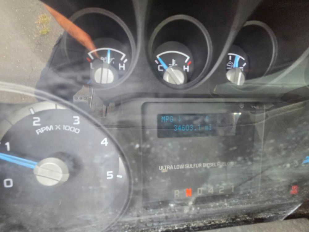 2015 Ford F-750 4x2 Elliott L-60R "Rail Gear Equipped" Aerial Truck