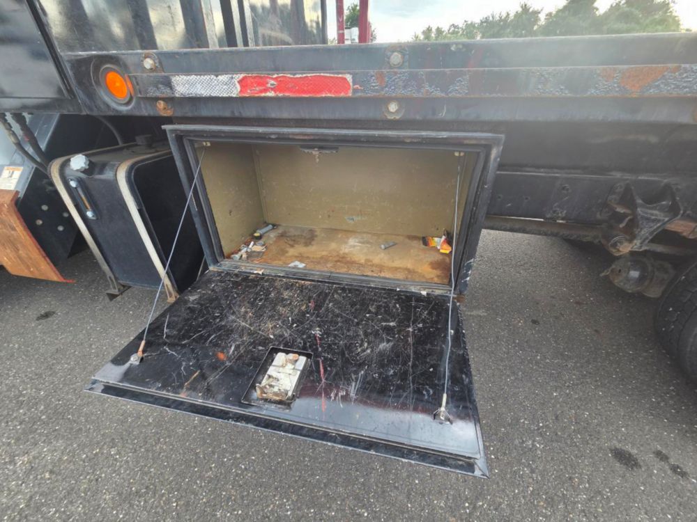 2015 Ford F-750 4x2 Elliott L-60R "Rail Gear Equipped" Aerial Truck