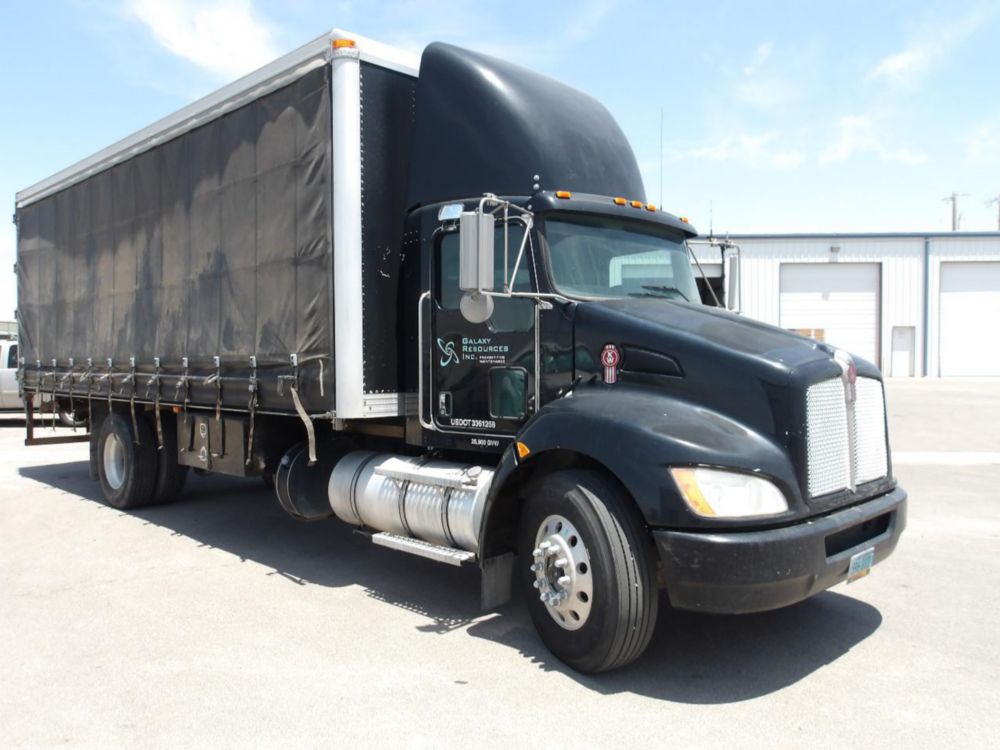 2014 Kenworth T-370 Curtain Side Box Truck