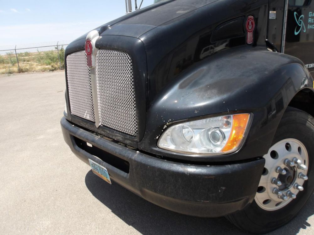 2014 Kenworth T-370 Curtain Side Box Truck